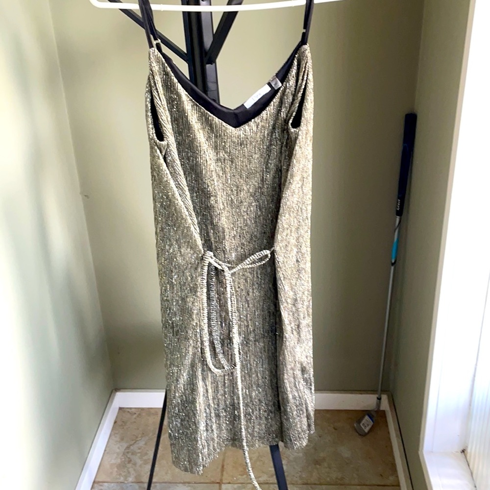 Dex party dress , light and comfortable